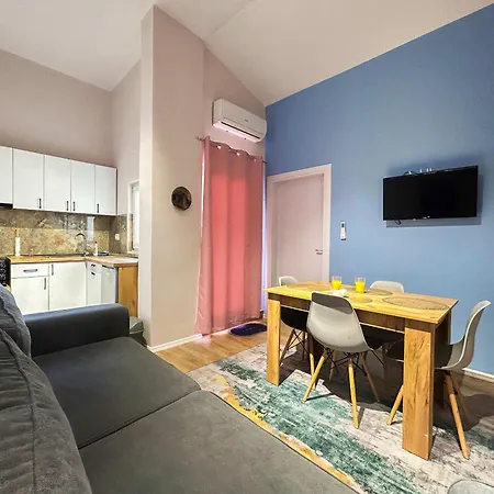 아파트 With Terrace 1321 Durrës