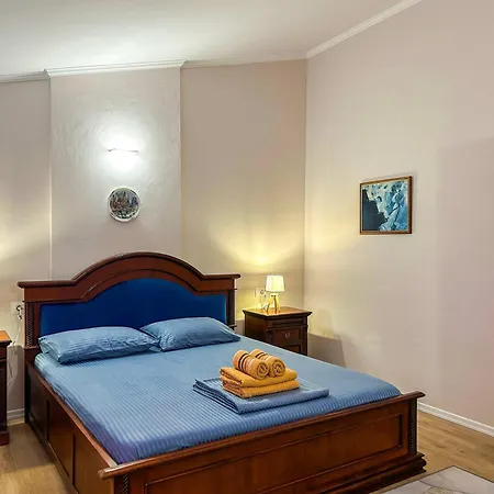 With Terrace 1321 Apartment